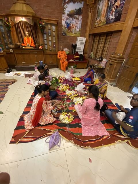 इस्कॉन सातारा येथील श्रीकृष्ण जन्माष्टमी उत्सव — छायाचित्र २ / ५१