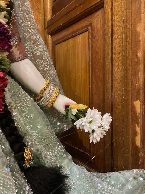 इस्कॉन सातारा येथील श्रीकृष्ण जन्माष्टमी उत्सव — छायाचित्र २६ / ५१