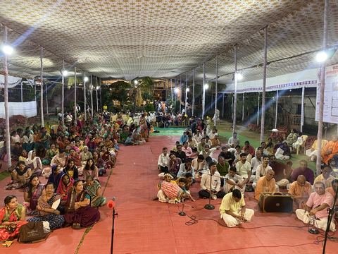 इस्कॉन सातारा येथील श्रीकृष्ण जन्माष्टमी उत्सव — छायाचित्र ४१ / ५१