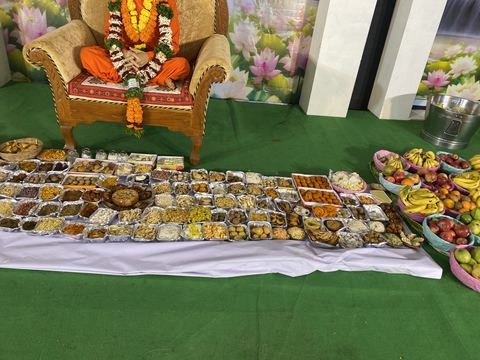 इस्कॉन सातारा येथील श्रीकृष्ण जन्माष्टमी उत्सव — छायाचित्र ४५ / ५१