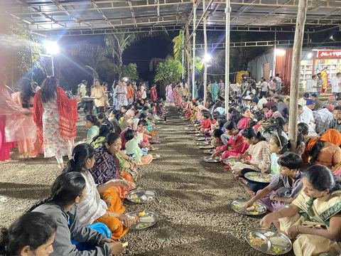 इस्कॉन सातारा येथील साप्ताहिक सत्संग — छायाचित्र ९ / ९